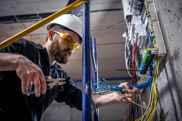 Best Electrical Contractors for Businesses  in Albertson, NY